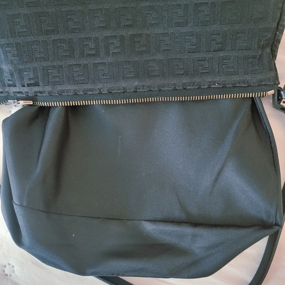 Fendi Pochette - Picture 15 of 16